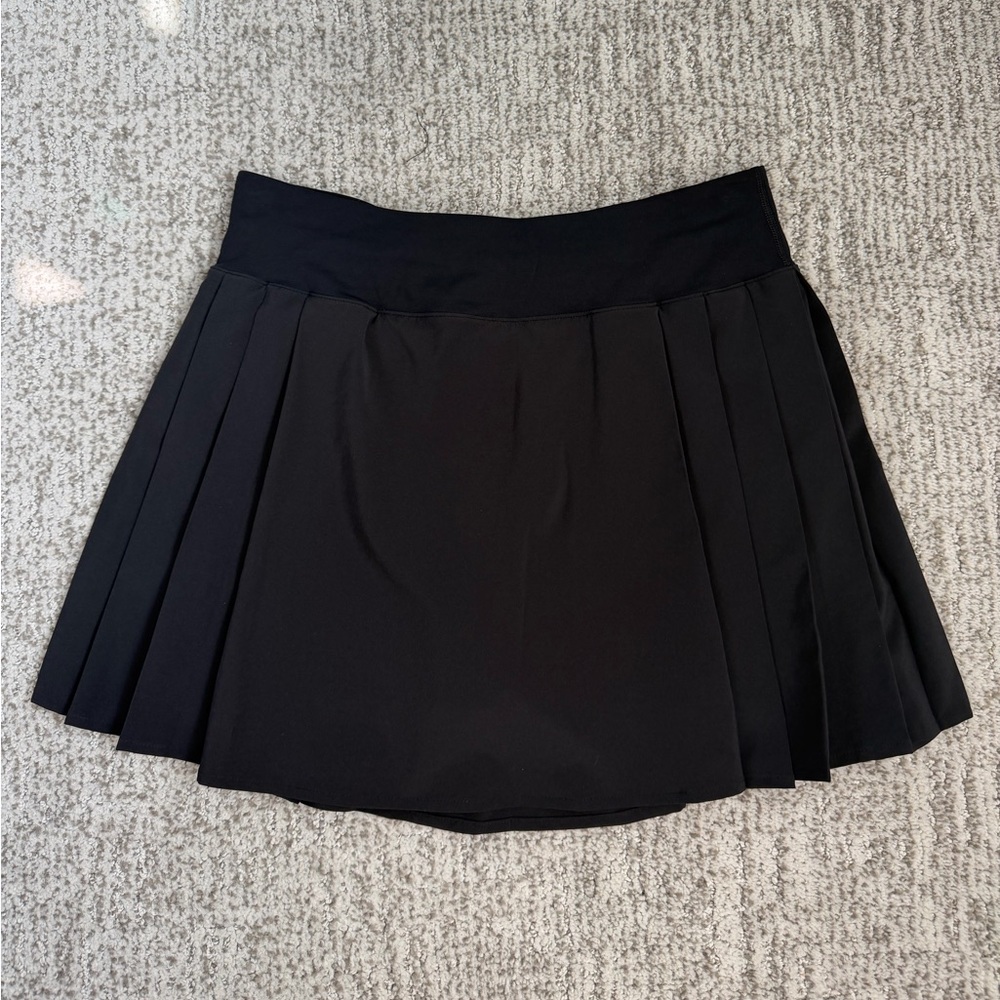 Lululemon Black Pleated Skirt